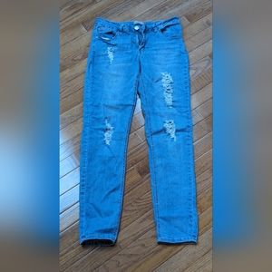 Relaxed fit distressed jeans